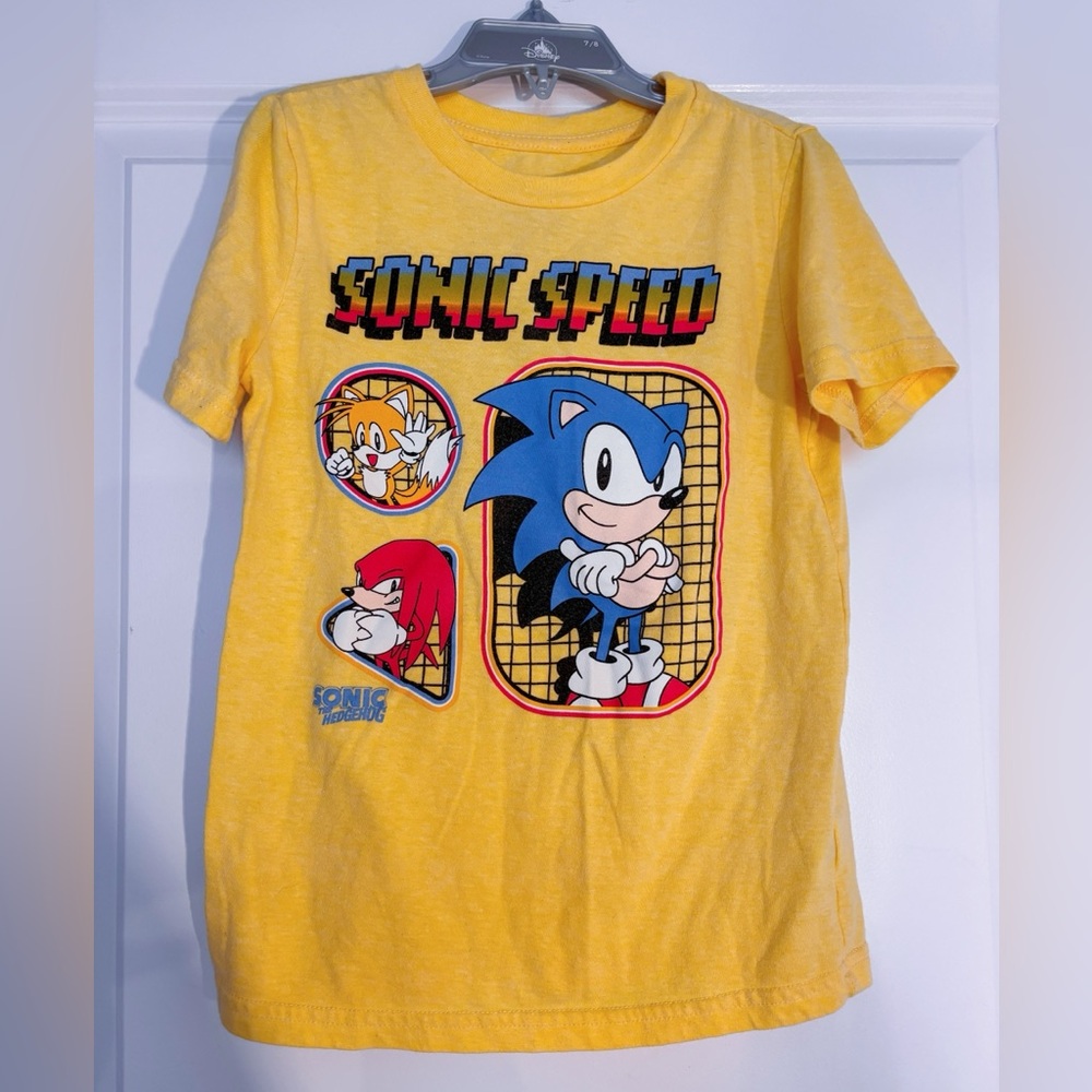 Boys’ Jumping Beans ‘Sonic Speed’ graphic tee - Size 6 (small)